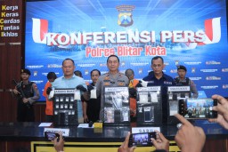 Polres Blitar Kota Berhasil Ungkap Kasus Narkoba, Ribuan Butir Okerbaya dan Tersangka Diamankan
