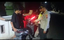 Polres Nganjuk, Terjunkan Personel Patroli Blue light Untuk Mencegah Tindak Kejahatan Jalanan
