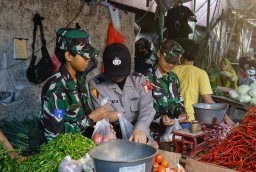 Siswi Disabilitas Sekolah Polwan Bergelar Sarjana Psikologi IPK Cumlaude