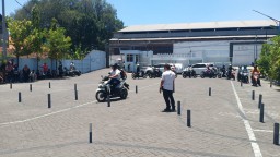 Polrestabes Surabaya Permudah Pengurusan SIM, Warga Antusias Ikuti Coaching Clinic