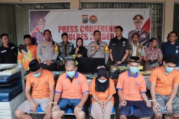 Polres Jember Berhasil Ungkap Pemalsuan Dokumen Lintas Provinsi, Lima Pelaku Diamankan