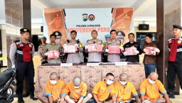 Polres Lumajang Berhasil Ungkap Peredaran Narkoba dan Ladang Ganja 5 Tersangka Diamankan