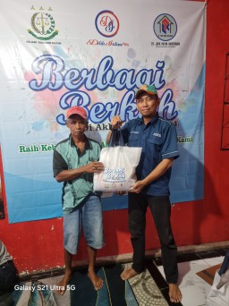 Tutup Tahun 2024, Media Delikjatim Gandeng Kejari Tanjung Perak Bagikan 100 Sembako Lengkap