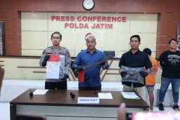 Polisi Berhasil Menangkap Komplotan Begal Bersajam Kerap Beraksi di Surabaya