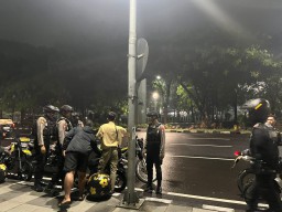 Tim Jogoboyo Polrestabes Surabaya Amankan 5 Pemuda Konvoi Perguruan Silat di Jalan Ahmad Yani
