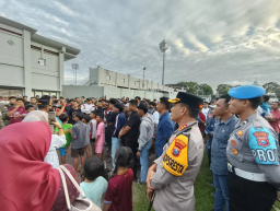 Masuk Babak 8 Besar; Polresta Banyuwangi Terjunkan Ratusan Personel Pengamanan Liga 4 PSSI Jatim di Stadion Diponegoro