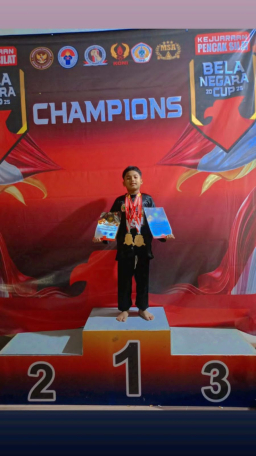 Kenzie Siswa SDN Ujung XIII Surabaya Berhasil Meraih Medali Emas dalam Turnamen Kejuaraan "BELA NEGARA" Cup 2025