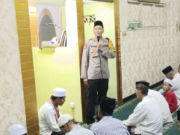 Safari Ramadan Polres Pelabuhan Tanjung Perak Sampaikan Himbauan Kamtibmas.