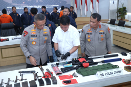 Polda Jatim Berhasil Gagalkan Penyelundupan Senjata di Bojonegoro Diduga Untuk KKB Papua