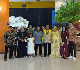 Keluarga Besar Almarhum Abdus Salam Saksikan Pernikahan Rizky Amella dan H. Mas Aril Aroby